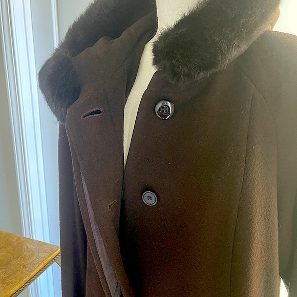 COPY - EUC Full Length Wool Coat w/Fur Trimmed Hood, Chocolate Brown, Size 12 - Picture 5 of 13